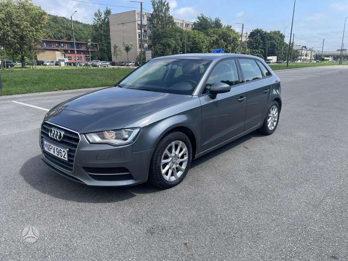 Audi A3, 1.6 l., Хэтчбек