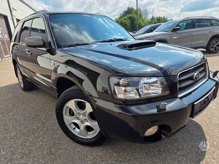 Subaru Forester, 2.0 l., off-road / crossover
