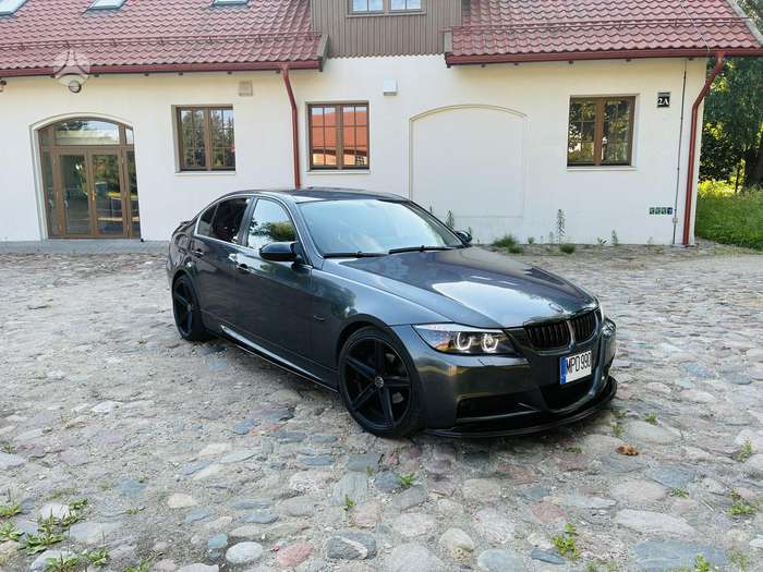 BMW 325, 2.5 l., Седан