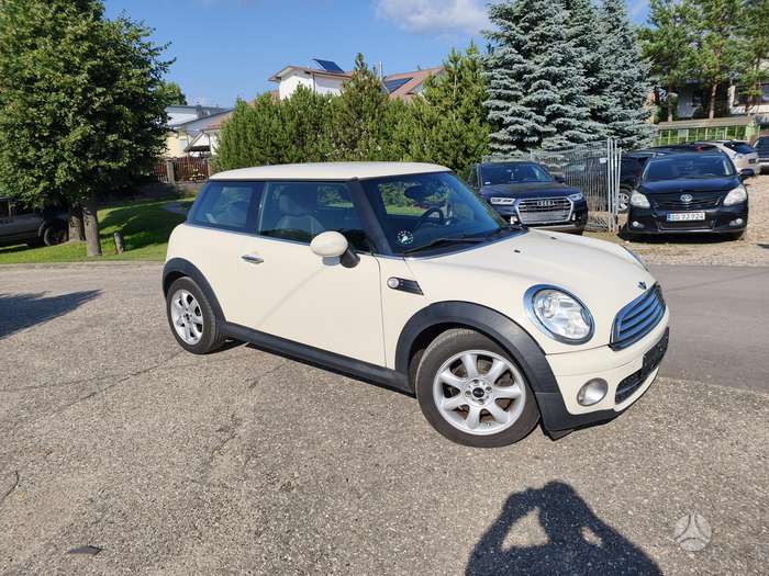 Mini Cooper, 1.6 l., coupe