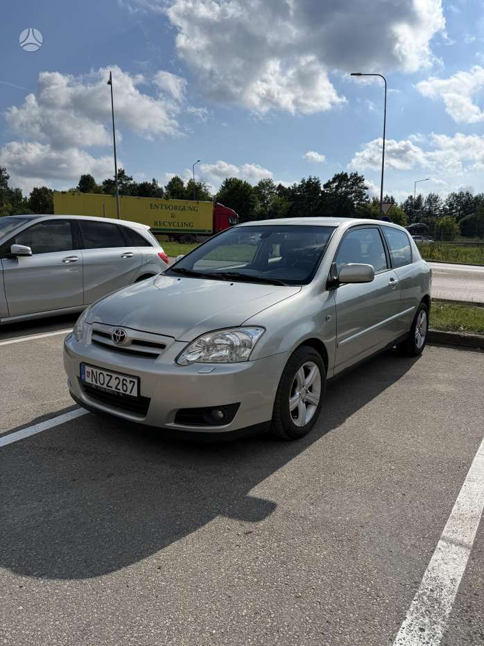 Toyota Corolla, 1.6 l., hatchback
