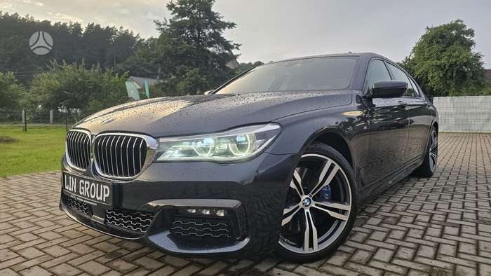 BMW 750, 4.4 l., Седан