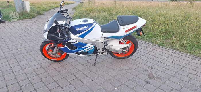 Suzuki GSX-R 600cc, superbikes