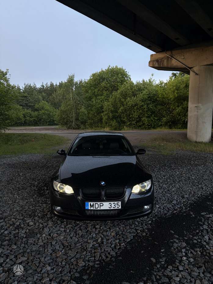 BMW 335, 3.0 l., Купе (coupe)