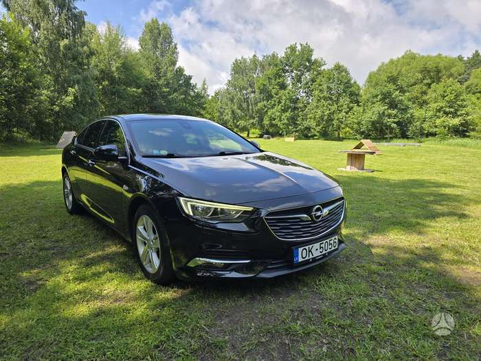 Opel Insignia, 1.6 l., hatchback