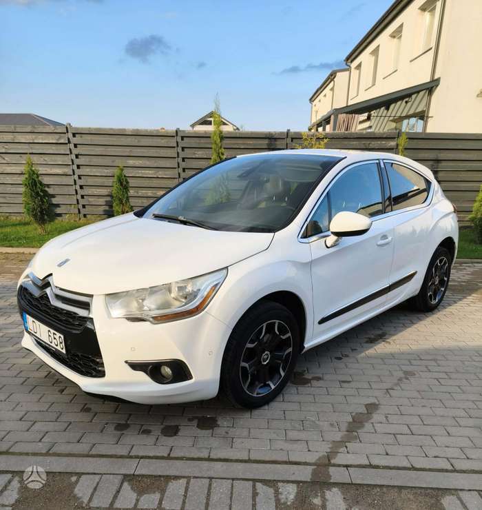 Citroen DS4, 2.0 l., Хэтчбек