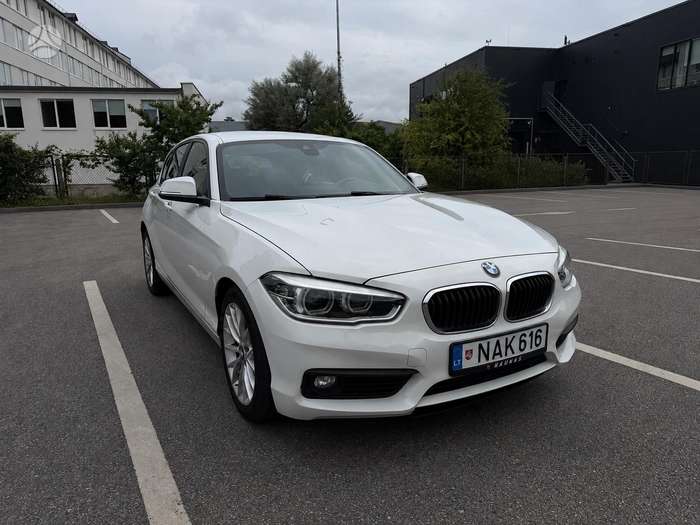 BMW 120, 2.0 l., hatchback