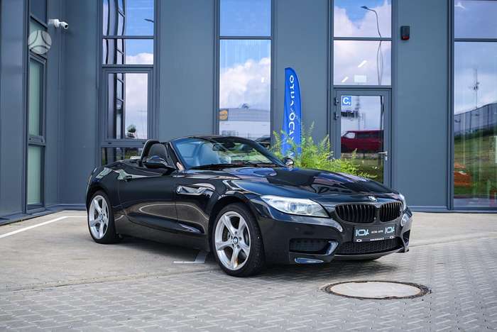 BMW Z4, 2.0 l., convertible