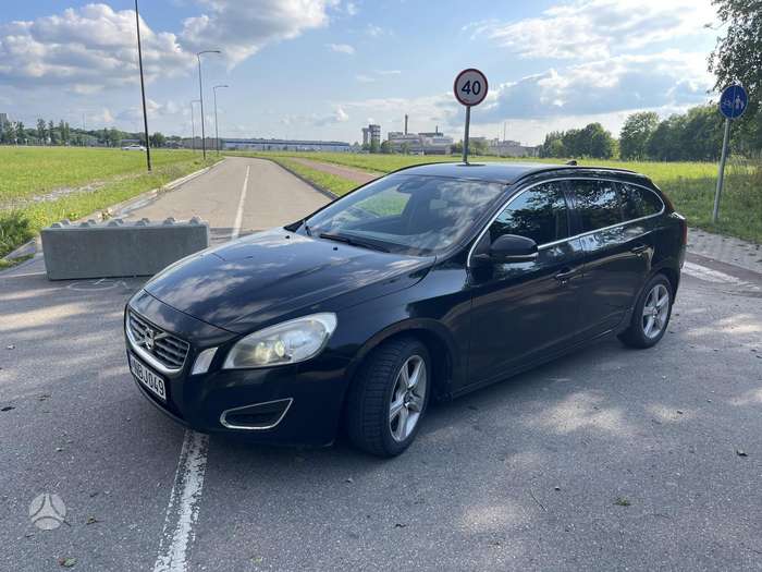 Volvo V60, 2.0 l., Универсал