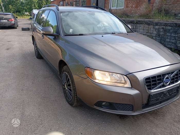 Volvo V70, 2.0 l., Универсал
