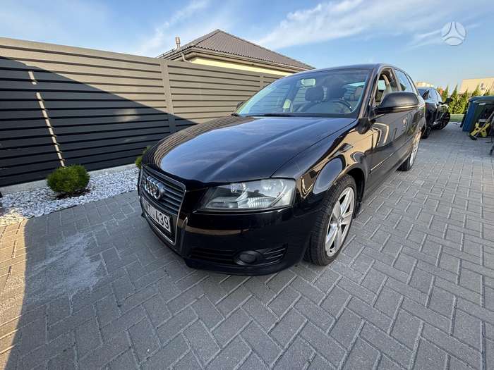 Audi A3, 1.6 l., hatchback