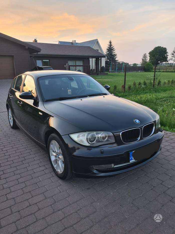 BMW 120, 2.0 l., hatchback