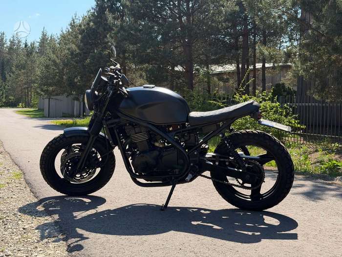 Kawasaki ER 499cc, street / classic