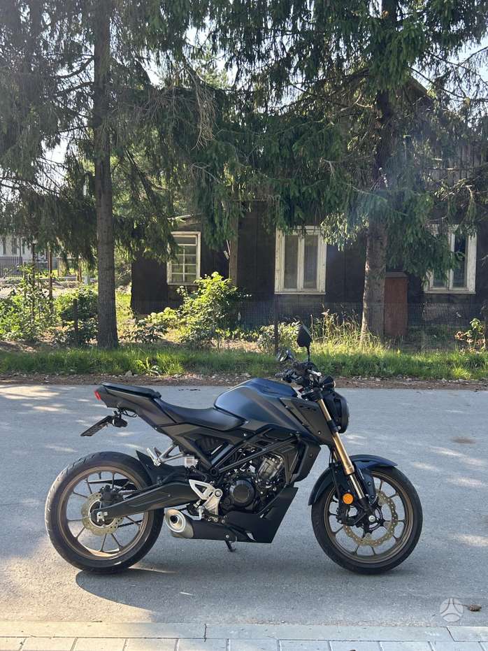 Honda CB 125cc, street / classic