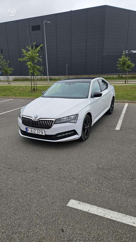 Skoda Superb, 2.0 l., Седан
