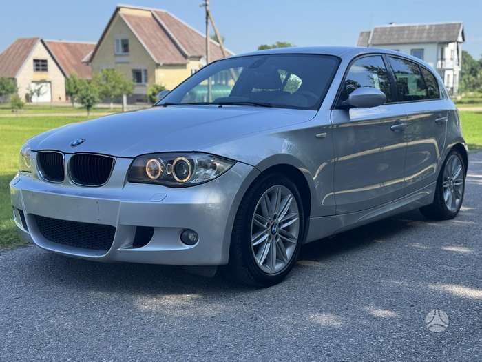 BMW 118, 2.0 l., hatchback