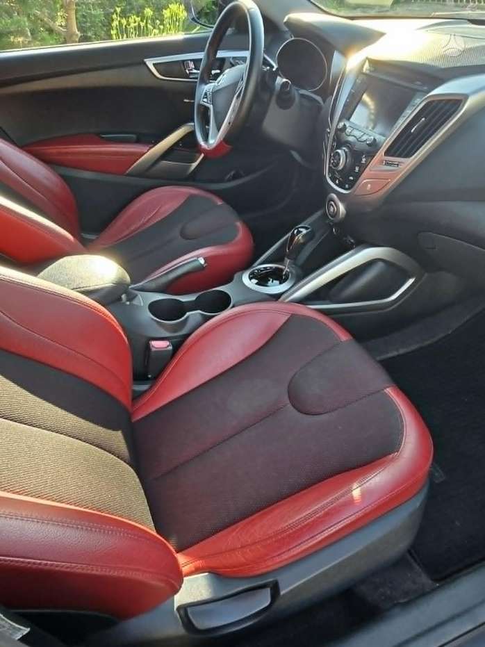 Hyundai Veloster, 1.6 l., hatchback