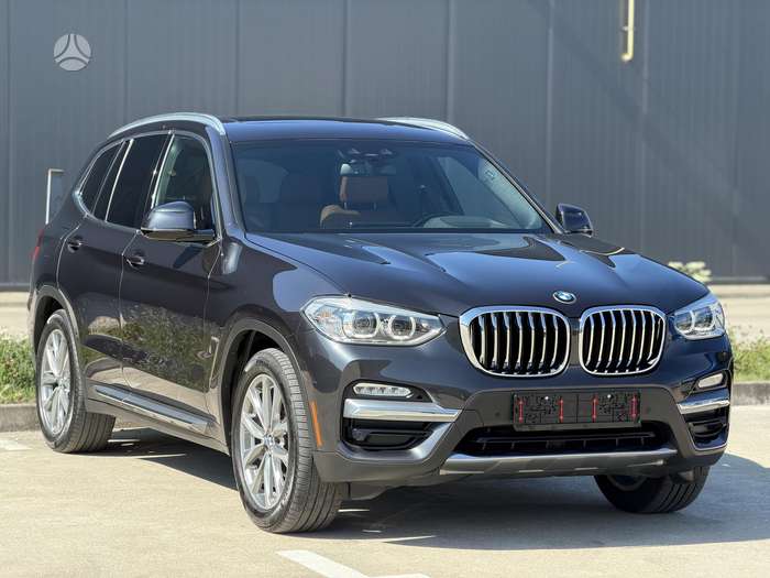 BMW X3, 2.0 l., off-road / crossover