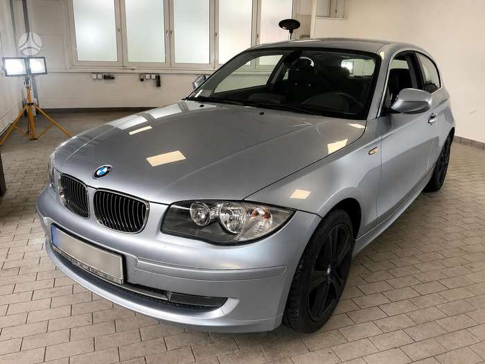 BMW 130, 3.0 l., Хэтчбек
