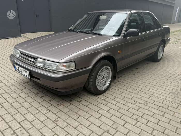 Mazda 626, 2.2 l., Седан