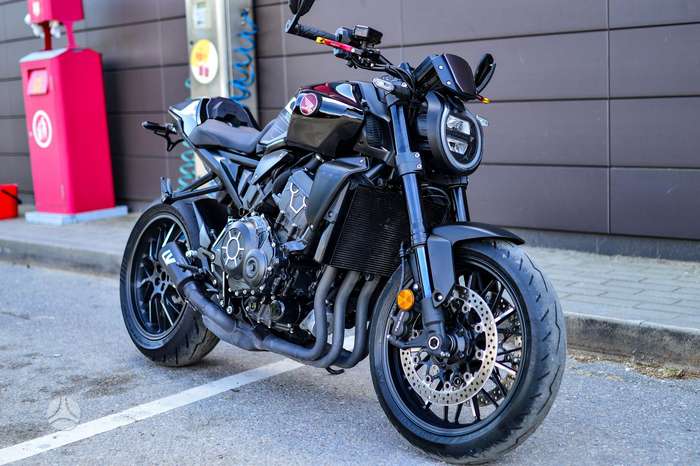 Honda CB 1000cc, street / classic