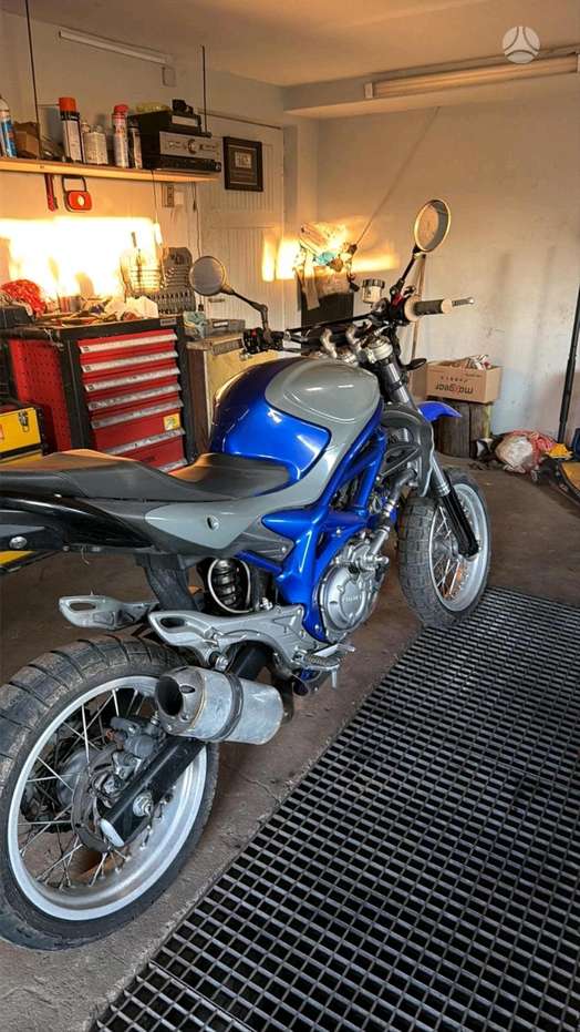 Suzuki SFV (Gladius) 650cc, эндуро / adventure