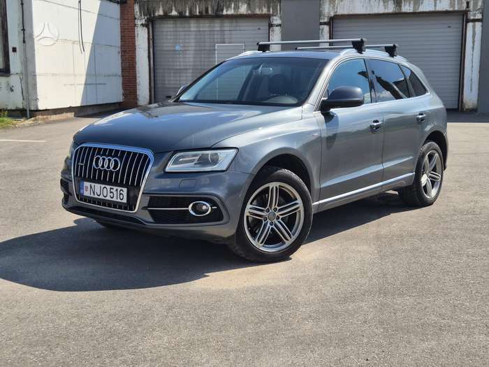 Audi Q5, 2.0 l., off-road / crossover