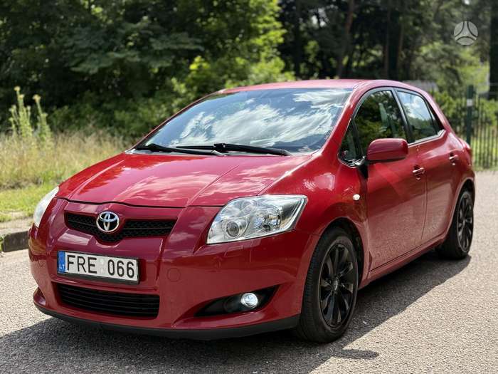 Toyota Auris, 2.2 l., hatchback