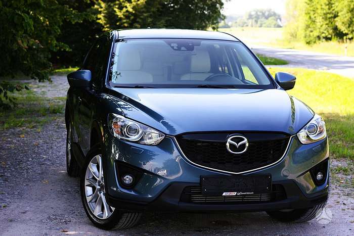 Mazda CX-5, 2.2 l., off-road / crossover
