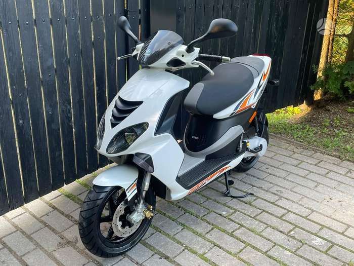 Piaggio NRG 49cc, мотороллеры / мопеды