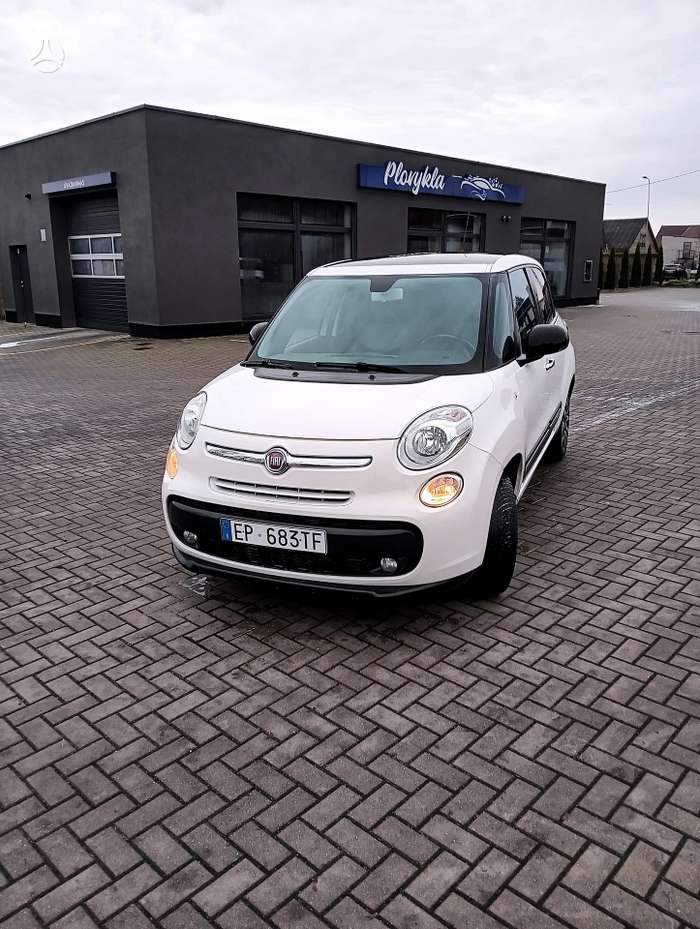 Fiat 500L, 1.3 l., hatchback