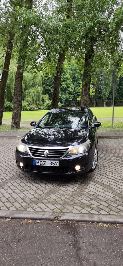 Renault Latitude, 2.0 l., Седан