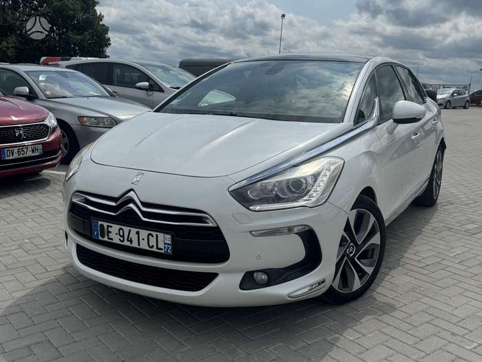 Citroen DS5, 2.0 l., Хэтчбек