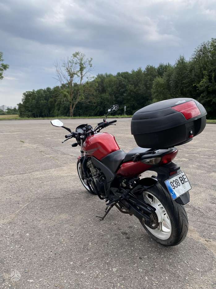 Honda CBF 600cc, street / classic