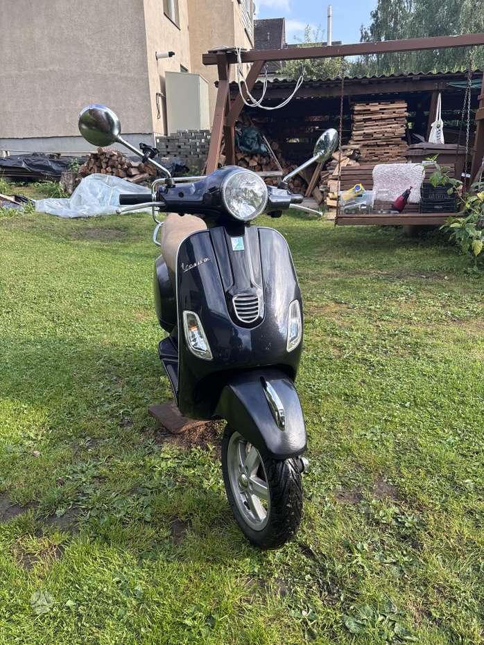 Piaggio Vespa 49cc, мотороллеры / мопеды
