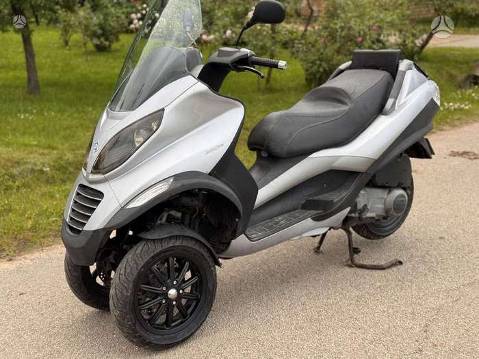 Piaggio MP3 250cc, triračiai