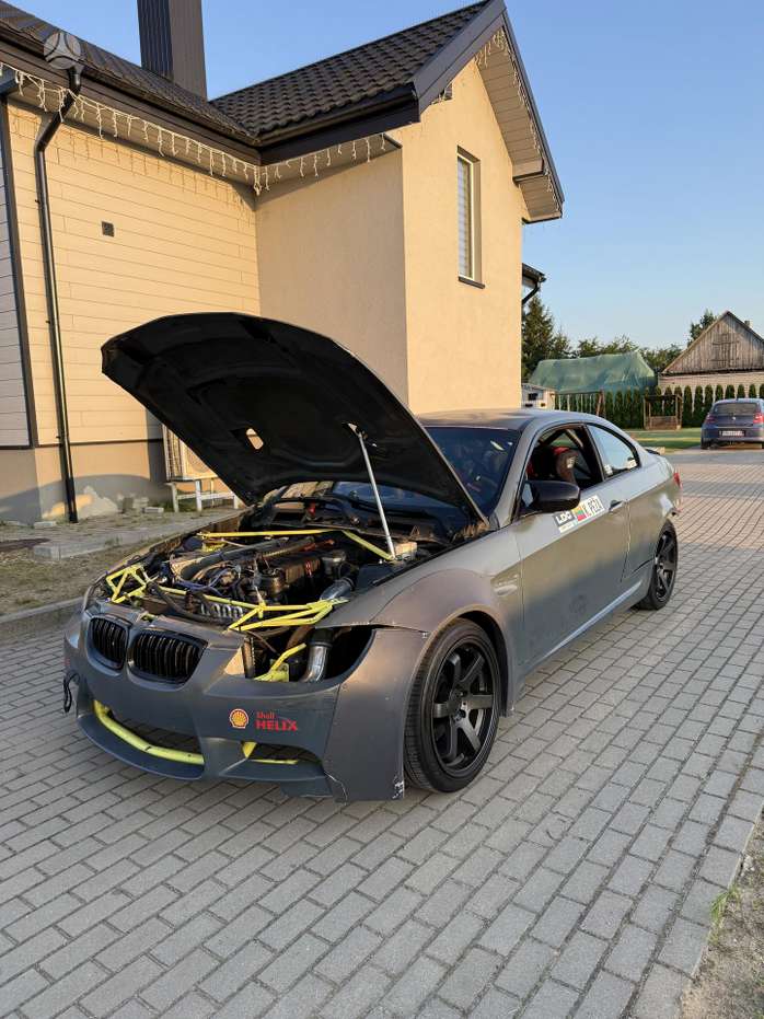 BMW 335, coupe