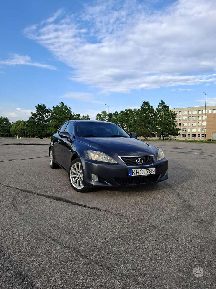 Lexus IS 220, 2.2 l., Седан
