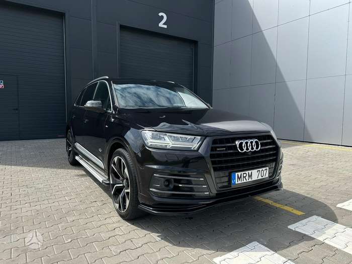 Audi Q7, 3.0 l., off-road / crossover