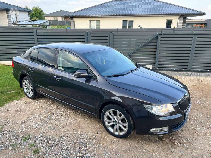 Skoda Superb, 1.8 l., Хэтчбек