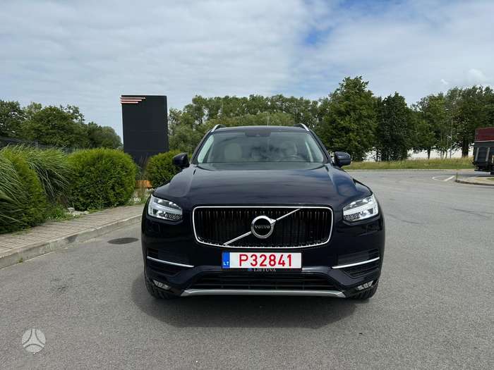 Volvo XC90, 2.0 l., off-road / crossover