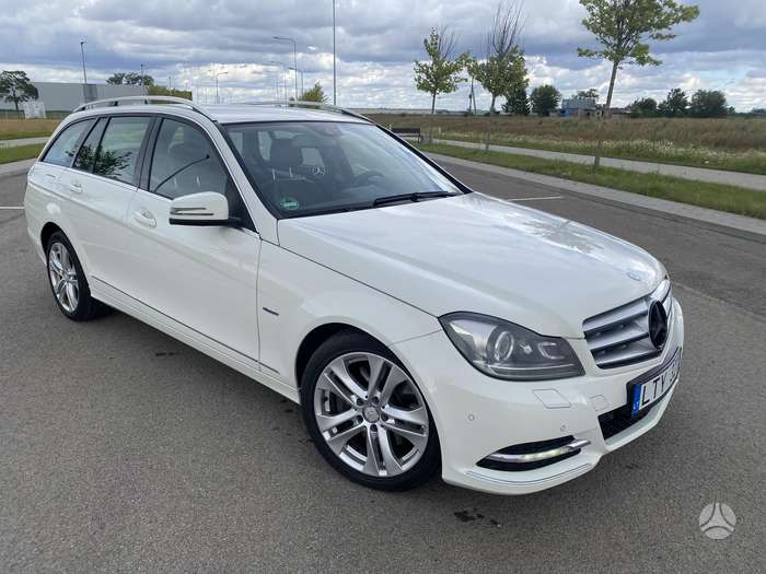 Mercedes-Benz C300, 3.0 l., Универсал