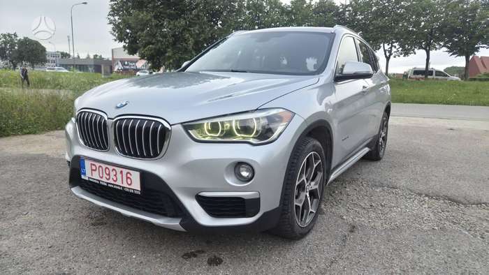 BMW X1, 2.0 l., Внедорожник / Кроссовер