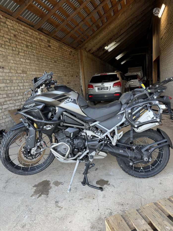 Triumph Tiger 1200cc, krosa / enduro