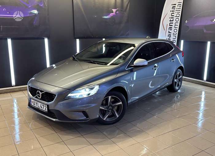 Volvo V40, 2.0 l., Хэтчбек