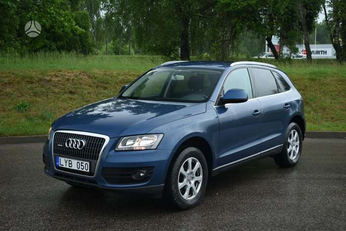Audi Q5, 2.0 l., off-road / crossover