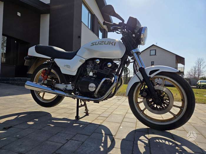 Suzuki GS 450cc, street / classic