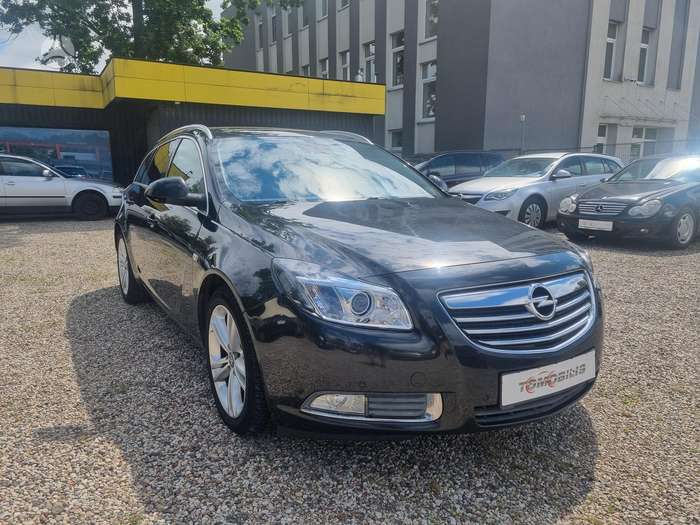 Opel Insignia, 2.0 l., Универсал