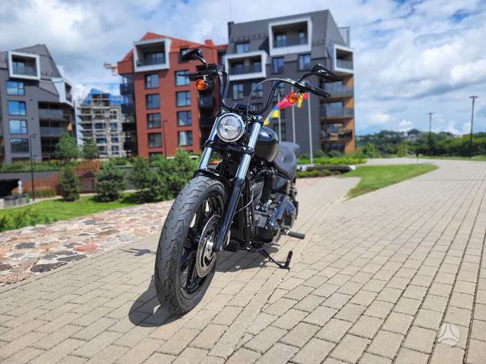 Harley-Davidson FXST, touring / sport touring