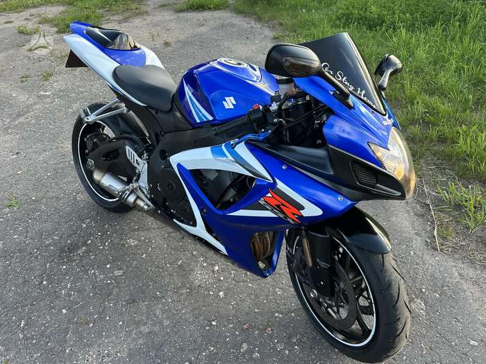 Suzuki GSX-R 750cc, superbikes